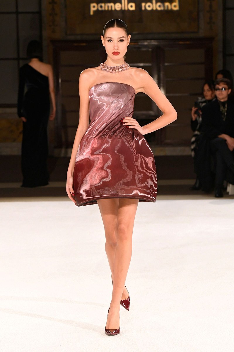 Look 24