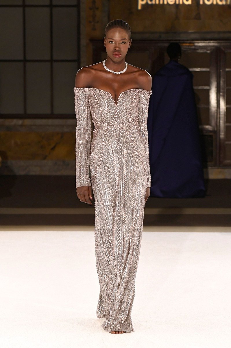 Look 32