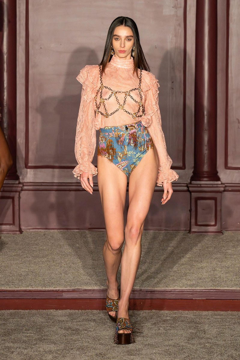 Look 11