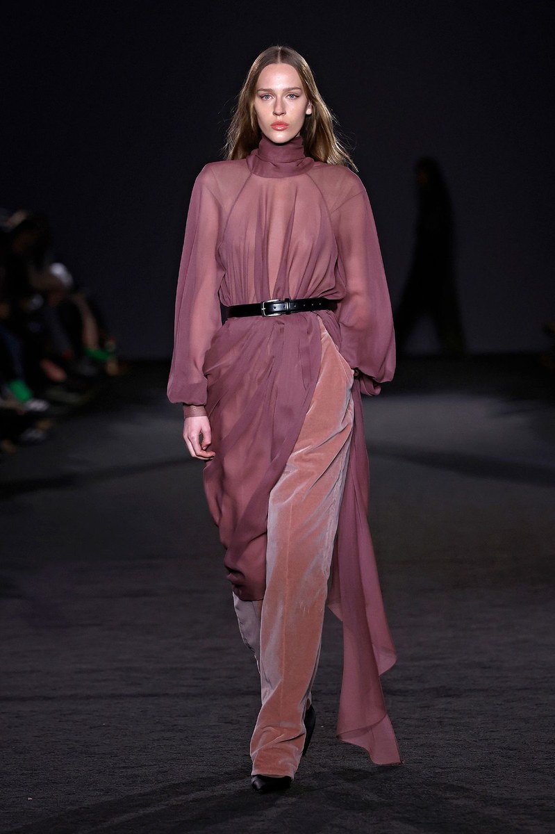 Look 7