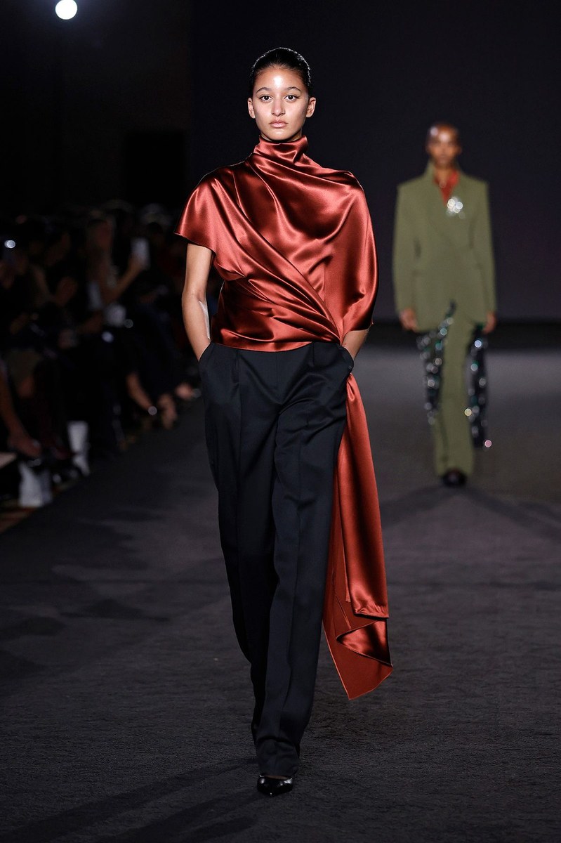 Look 11