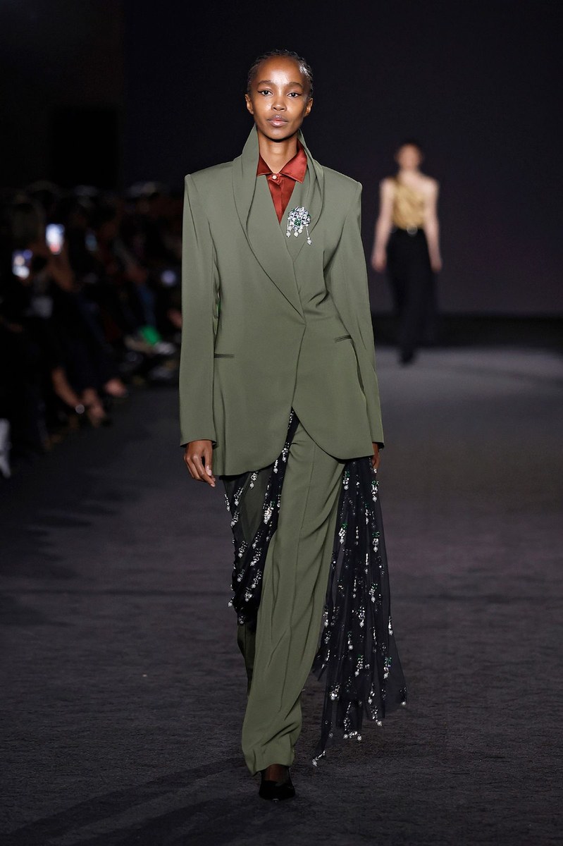 Look 12