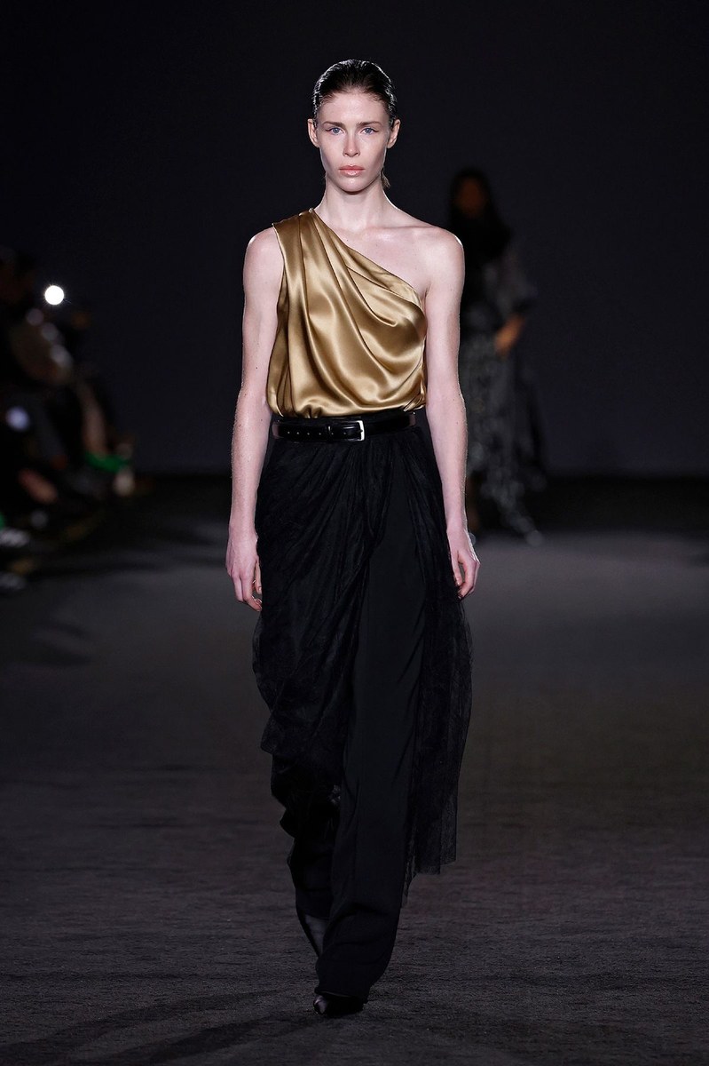 Look 13
