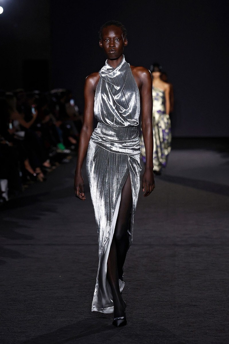 Look 18