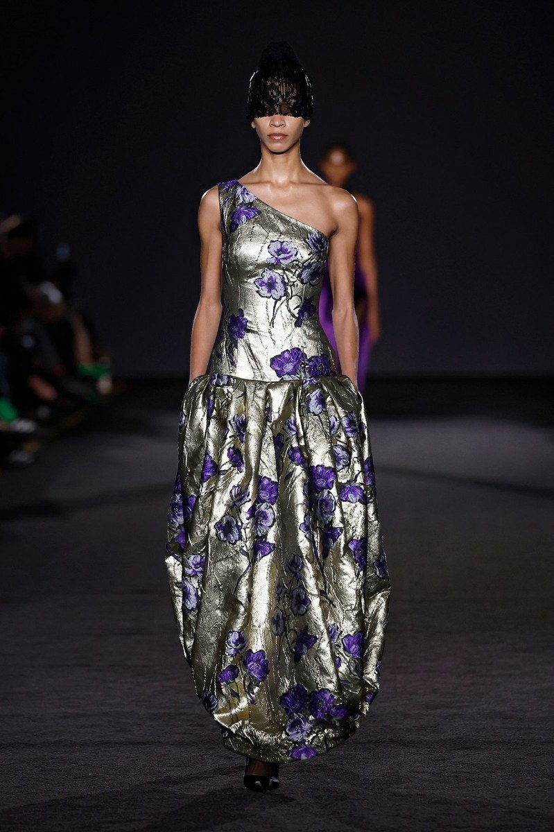 Look 19