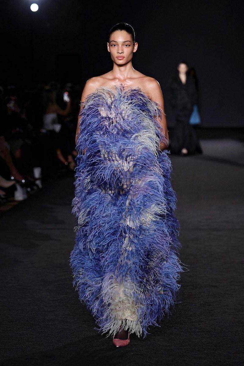 Look 25