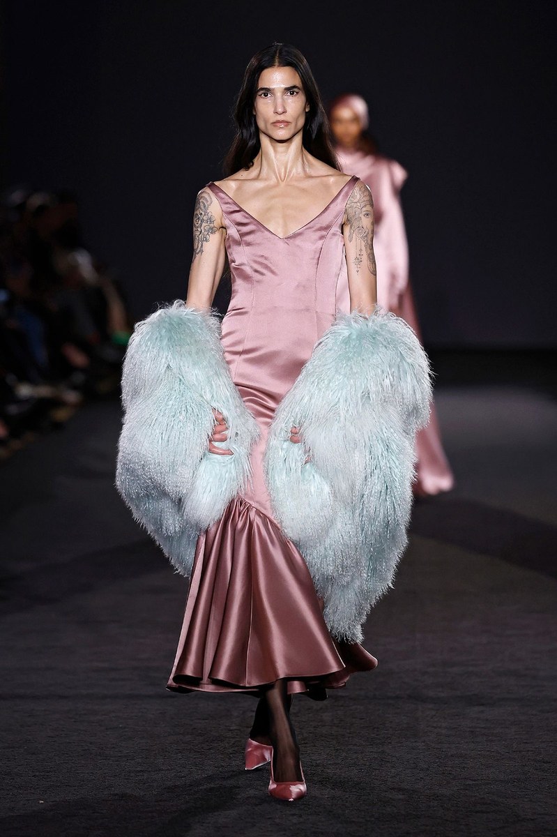 Look 30
