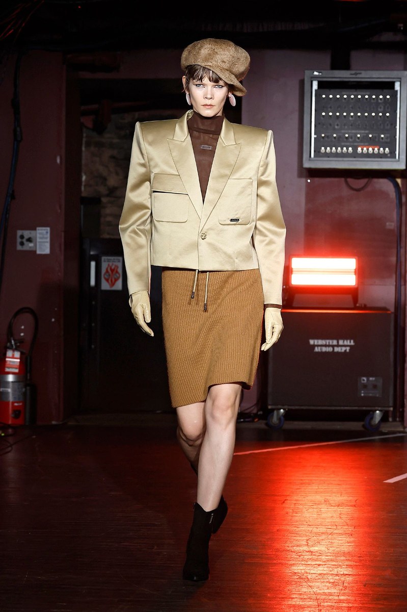 Look 9
