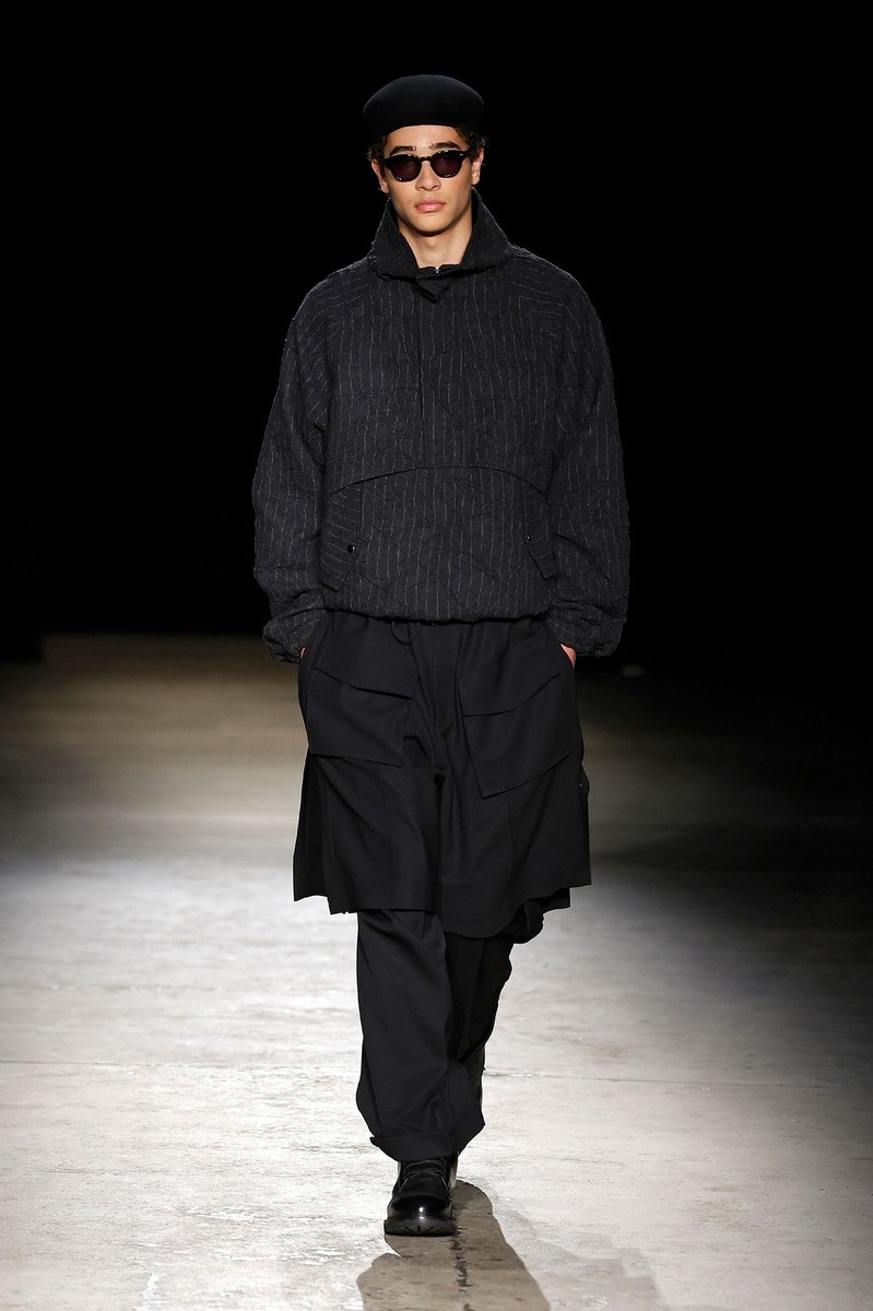 Look 24