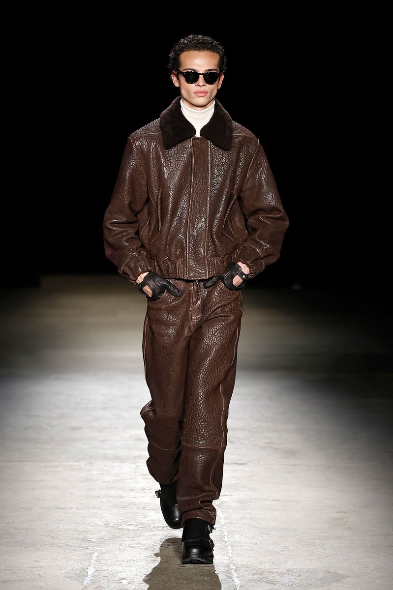 Look 27