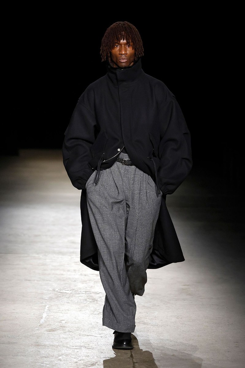 Look 32