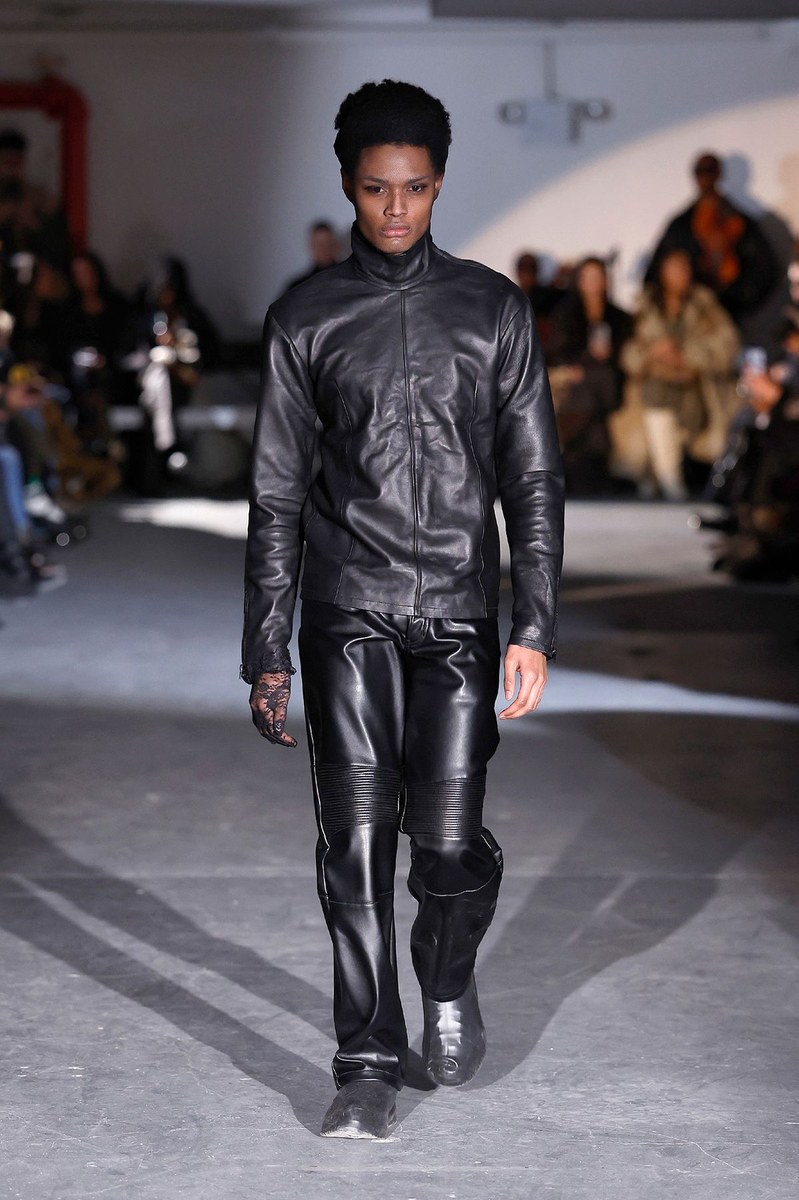 Look 3