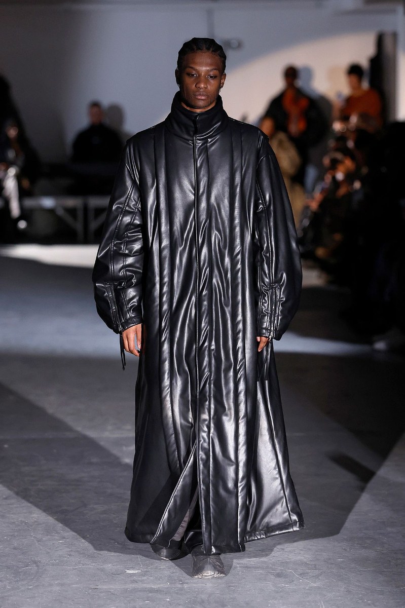 Look 4
