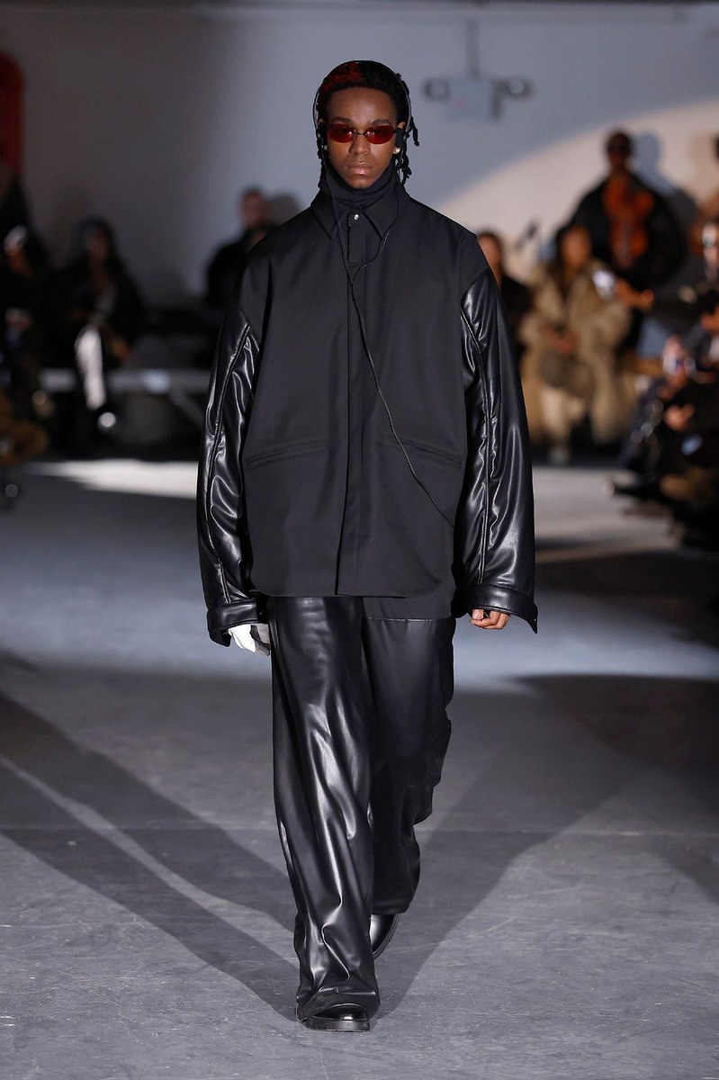 Look 7