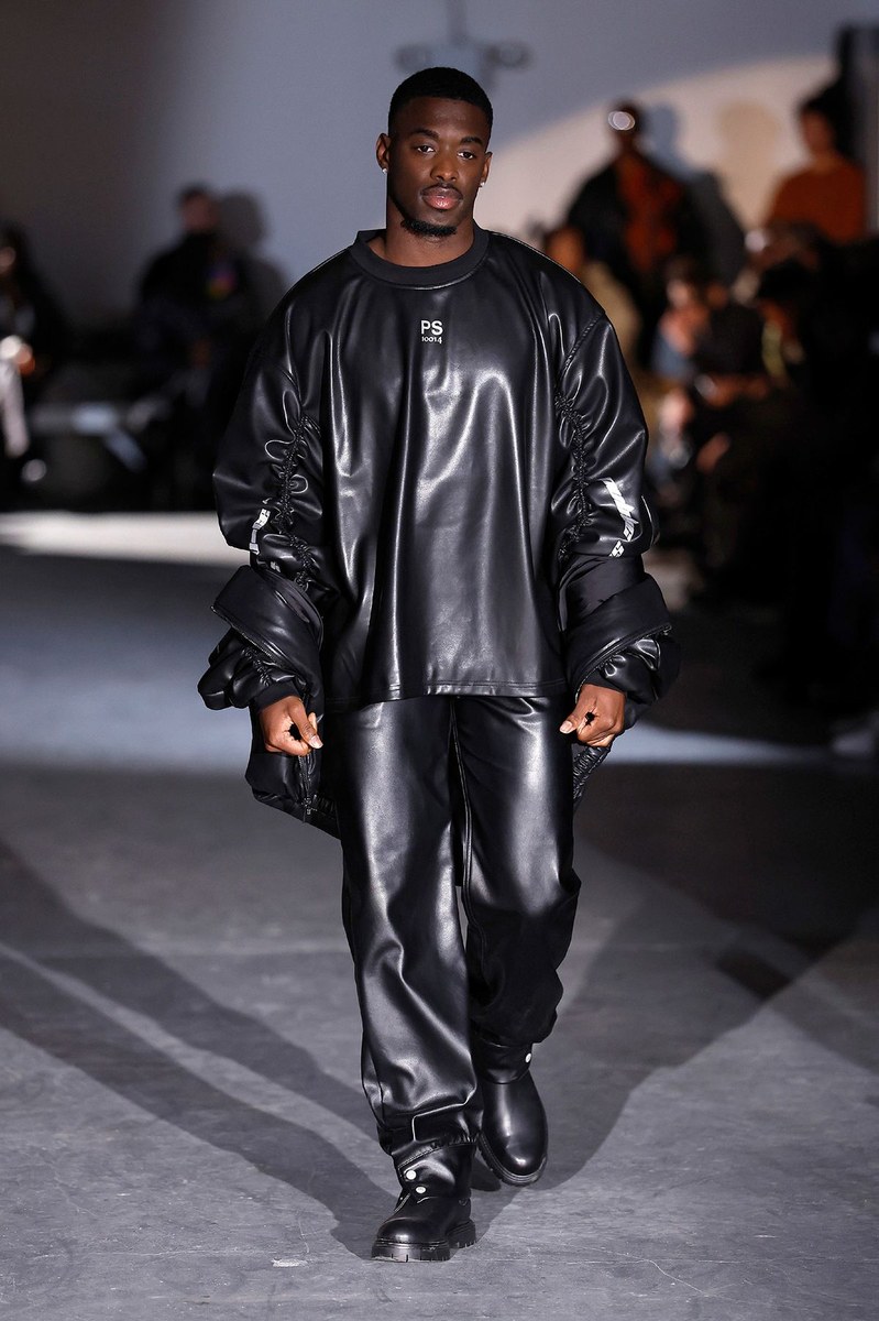 Look 18