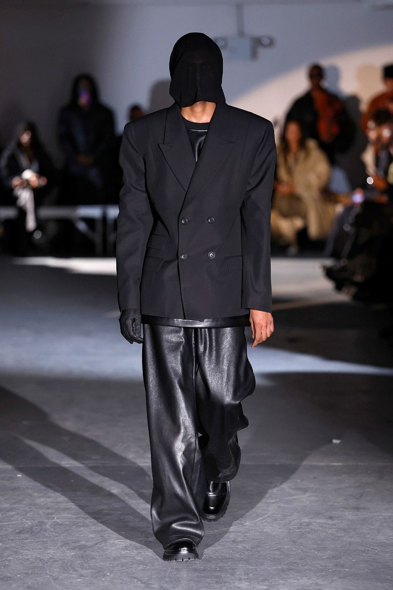 Look 28