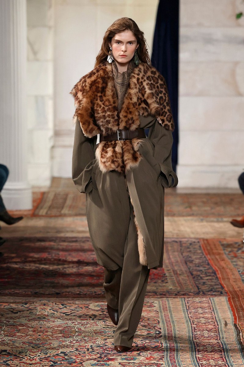 Look 26