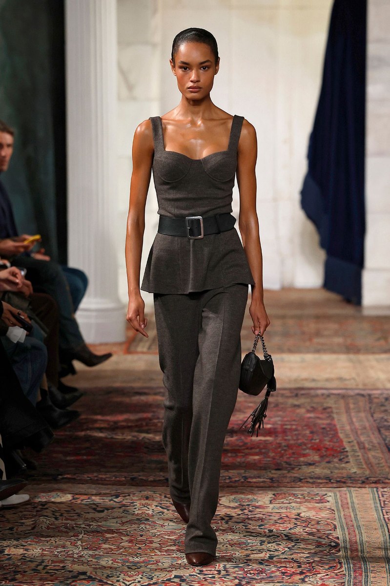 Look 29