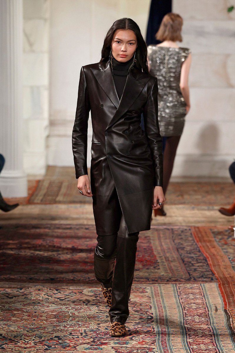 Look 32