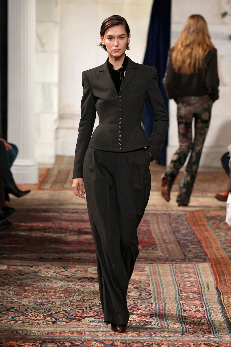 Look 38
