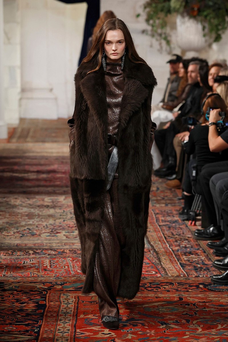 Look 50