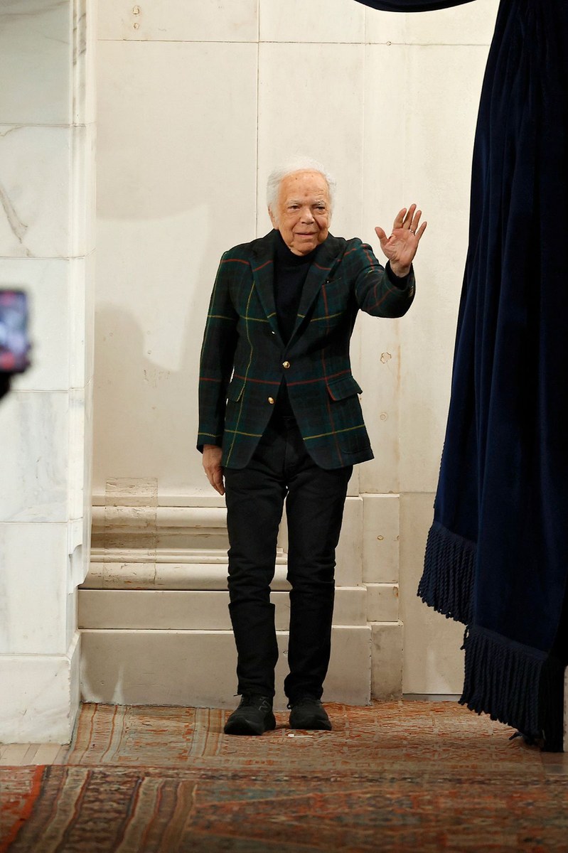 Look 60