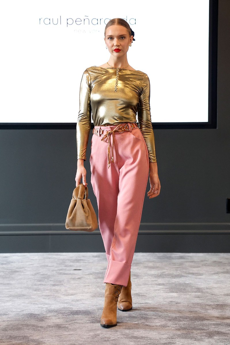 Look 3