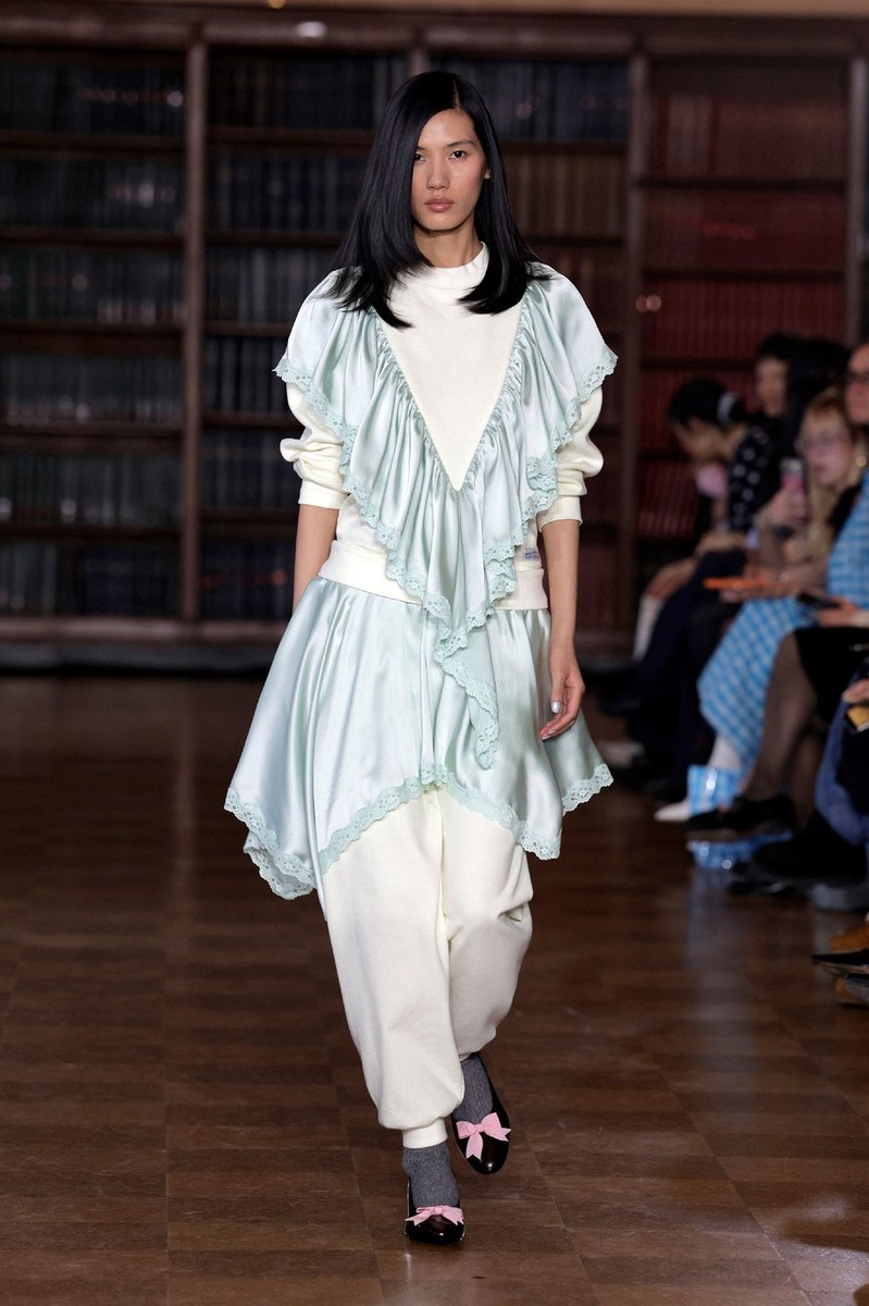 Look 7