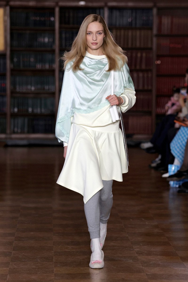 Look 11