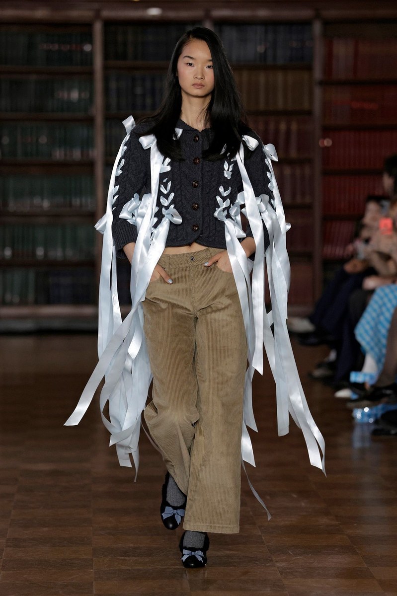 Look 16