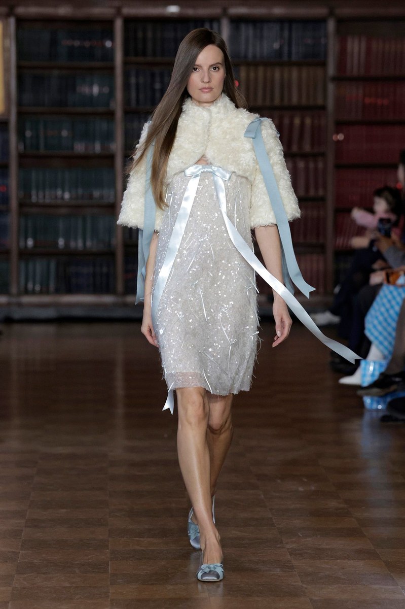 Look 28