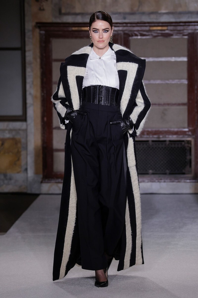 Look 7