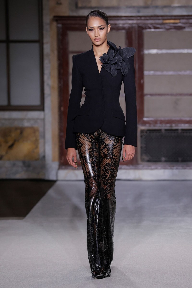 Look 9