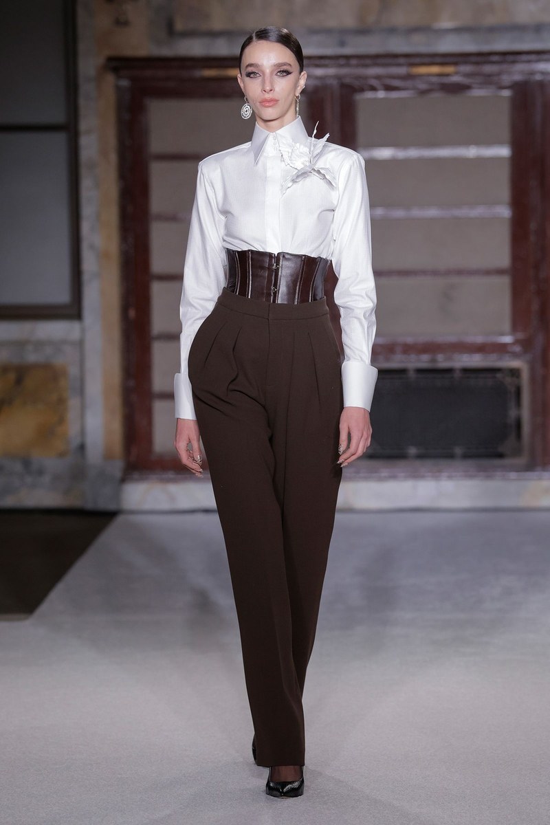 Look 12
