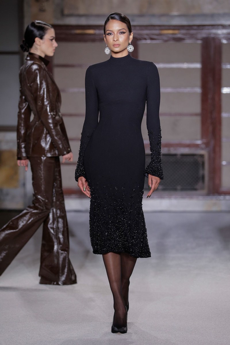 Look 15