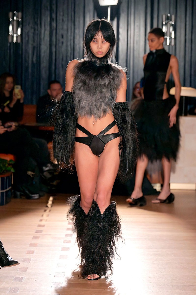 Look 4
