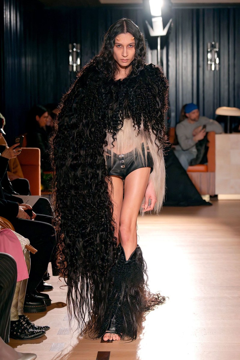 Look 5