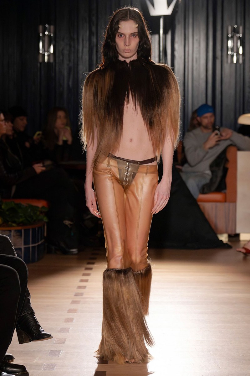 Look 9