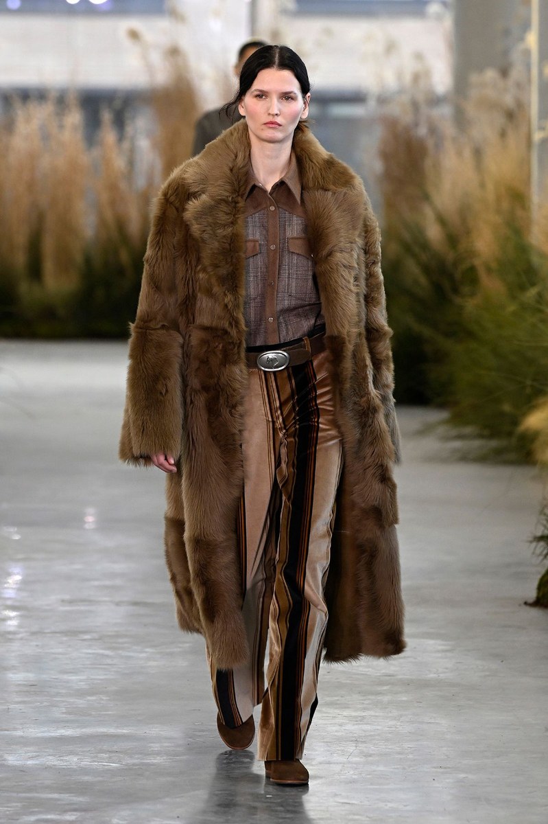Look 4