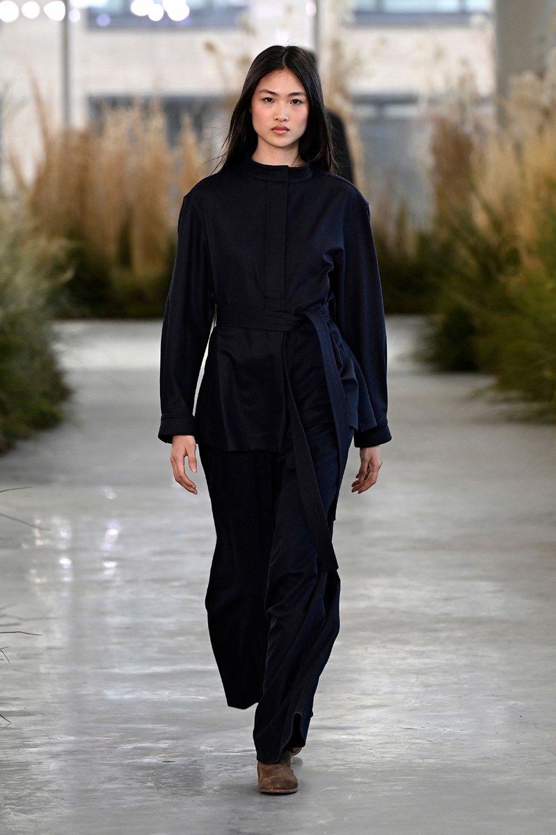 Look 11