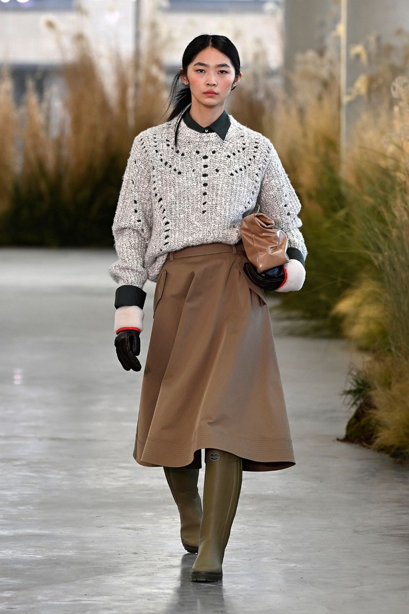 Look 15