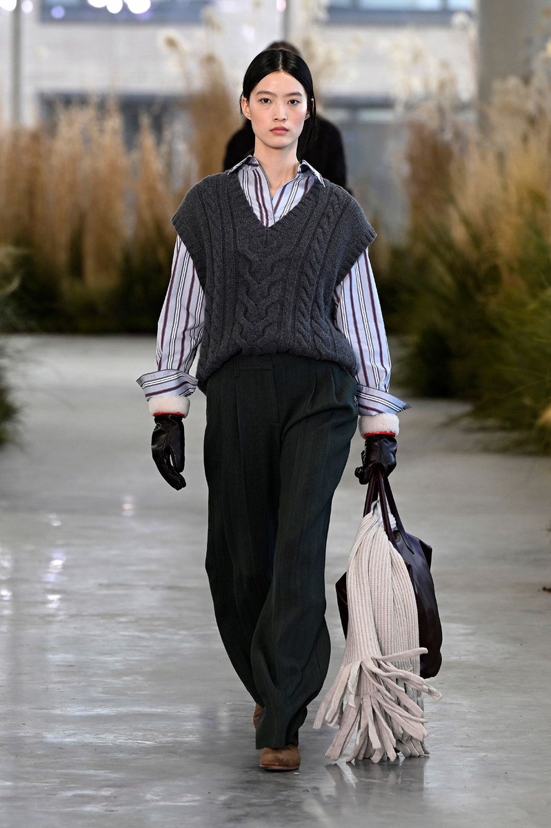 Look 25