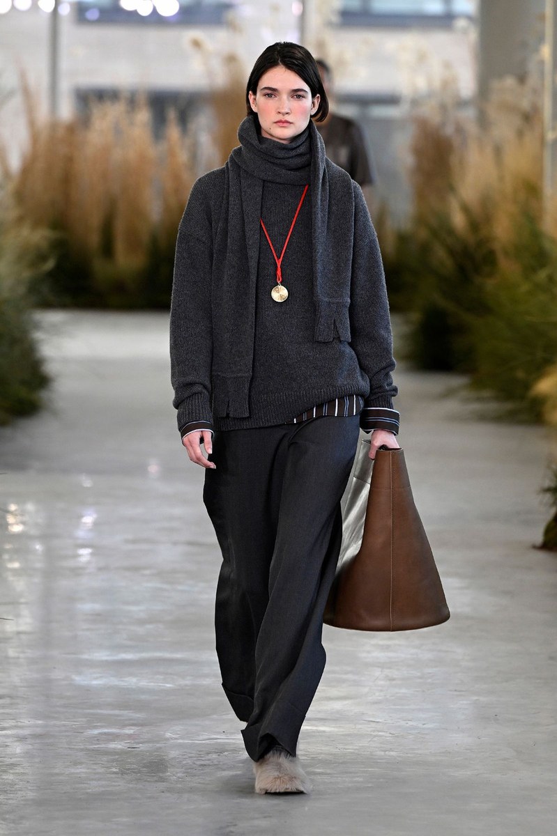 Look 27
