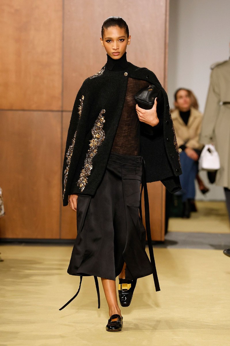 Look 11