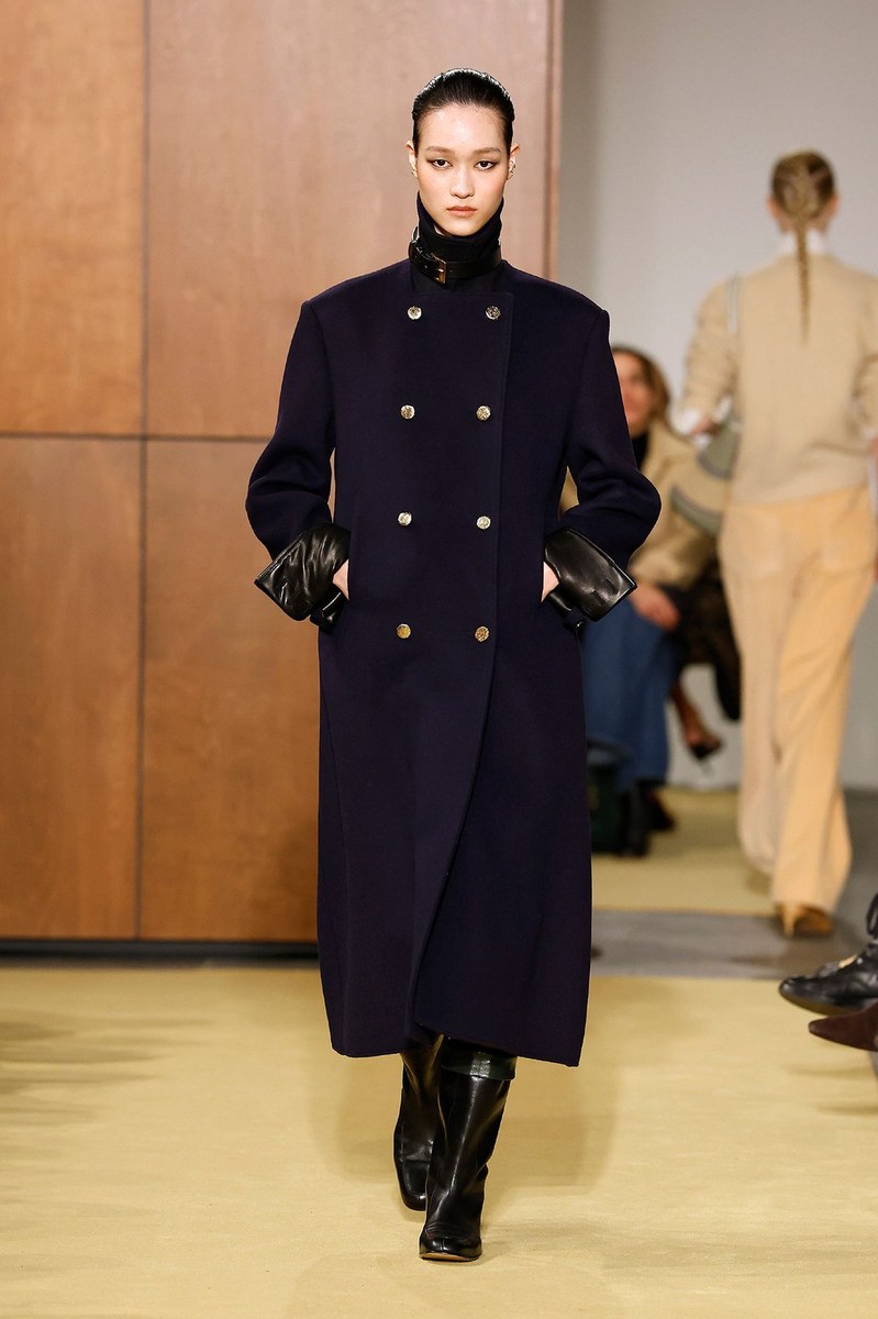 Look 12