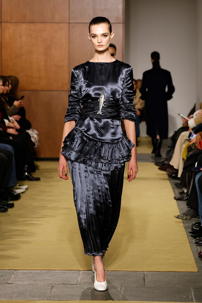 Look 18