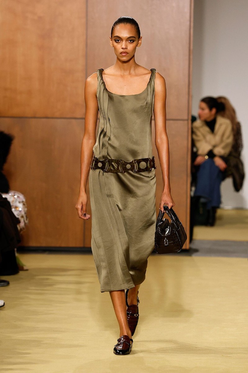 Look 25