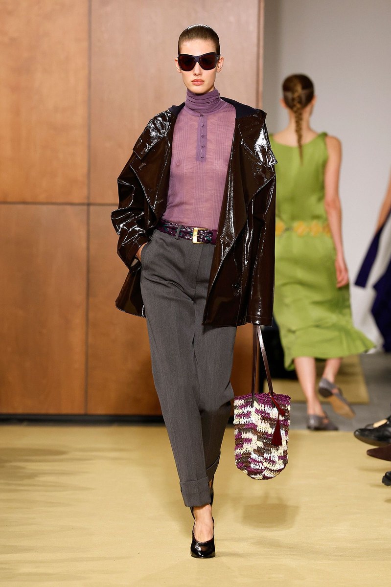 Look 30