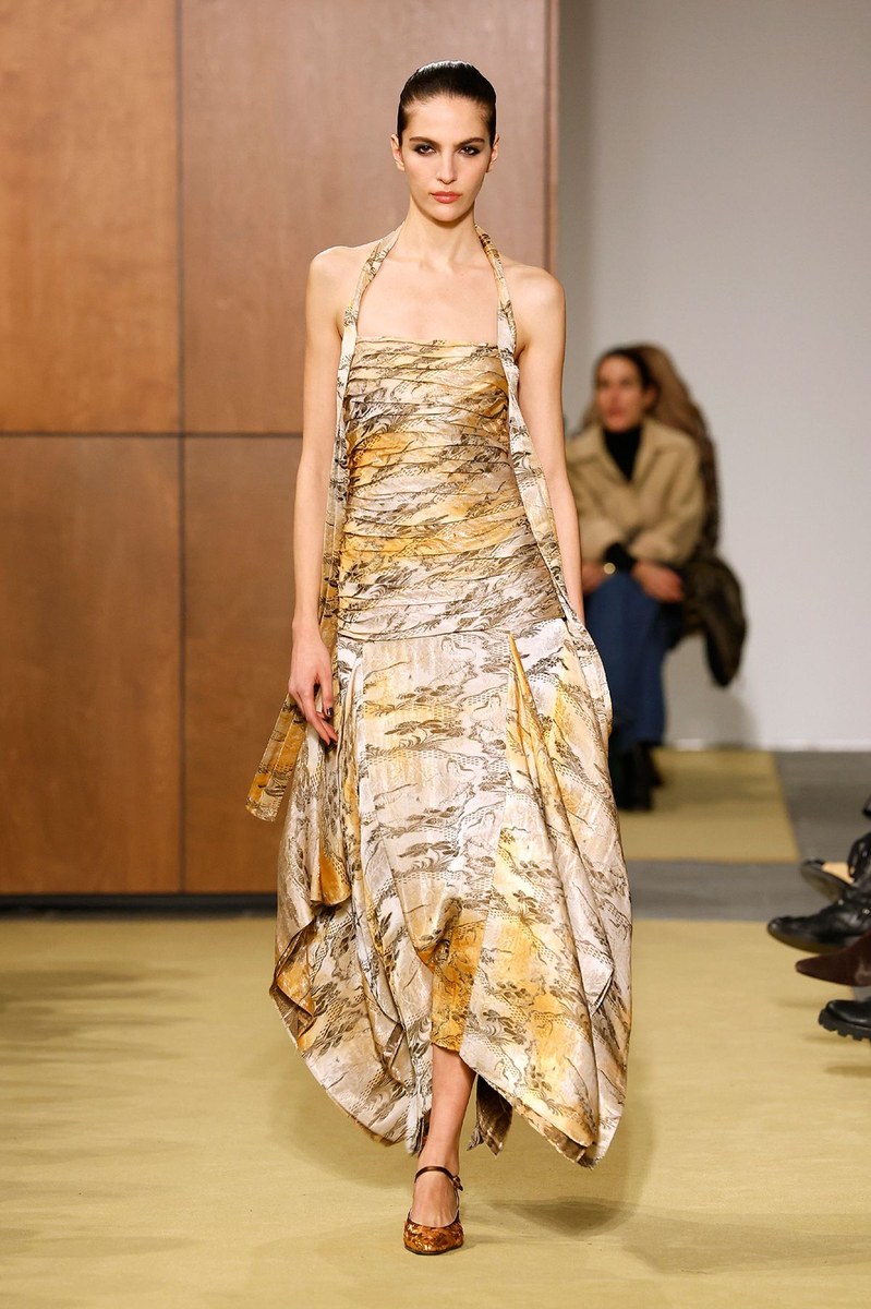 Look 37