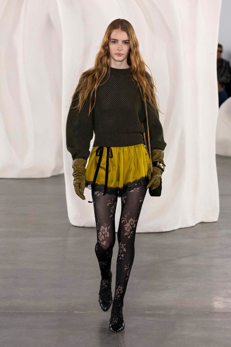 Look 3